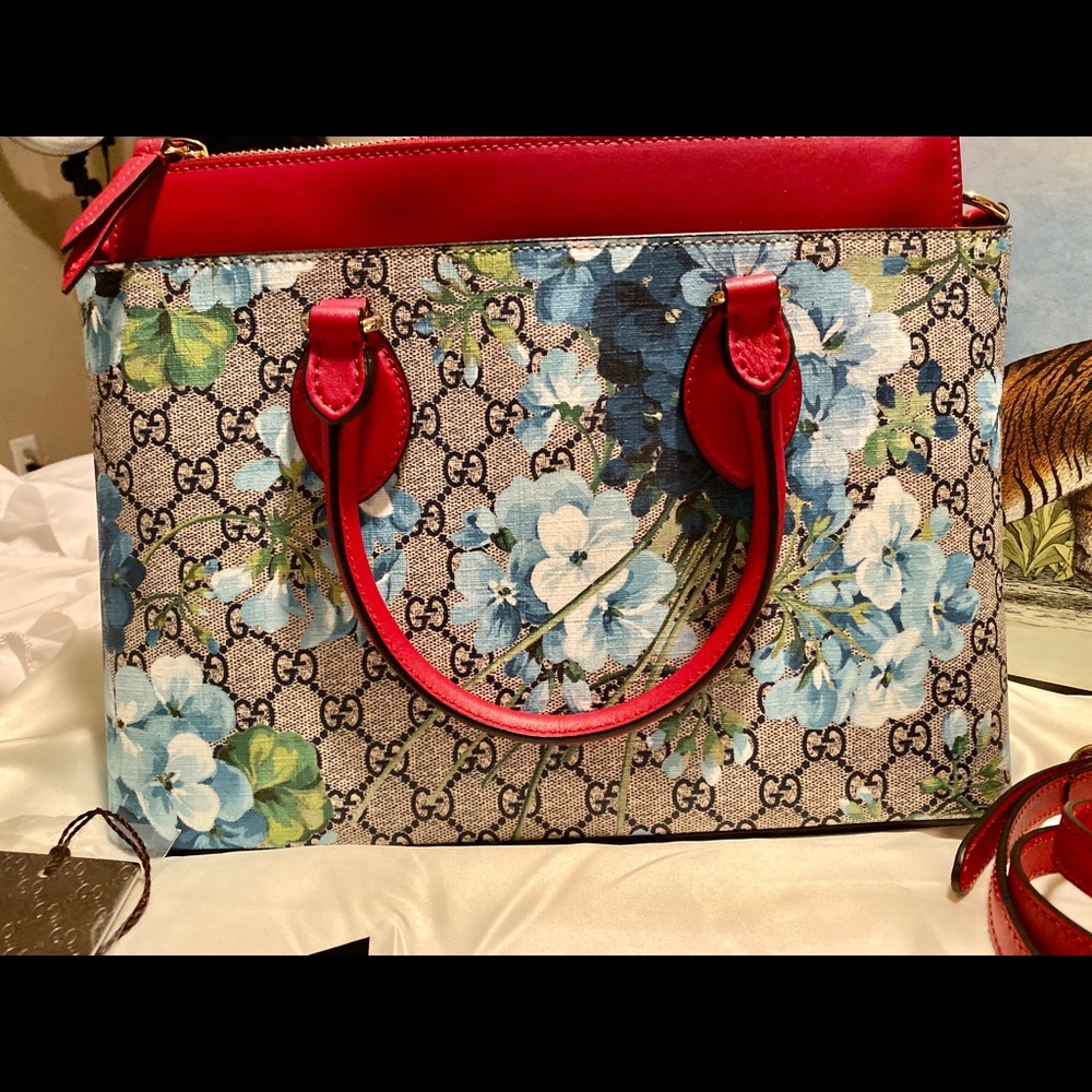 Gucci Womens GG Supreme Blooms Blue Floral Satchel